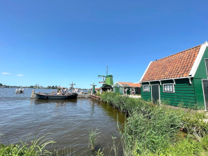 Dutch Taxi Transfers - Taxi Amsterdam - Taxi service Schiphol